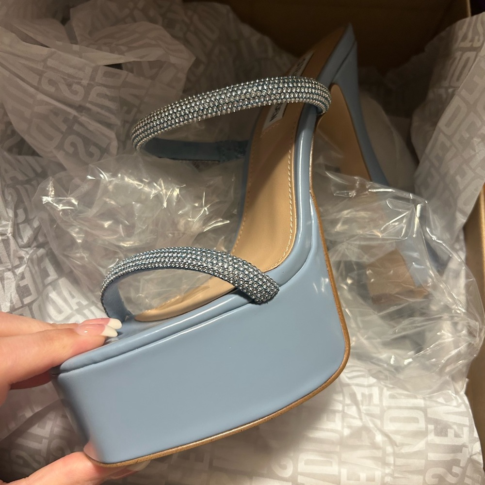 7 blue platforms never worn in box